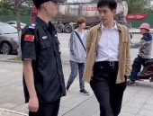 保安小姐姐弥勒,守护平安的微笑使者